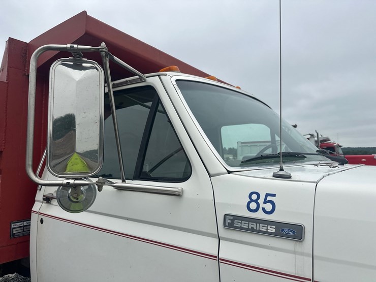 #61462-•-1995-ford-f-series-single-axle-dump-truck-image-13