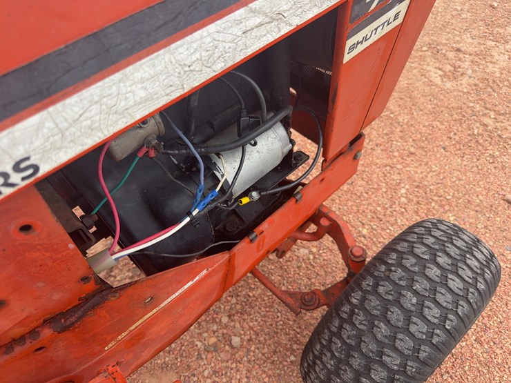 allis-chalmers-712-lawn-tractor-image-7