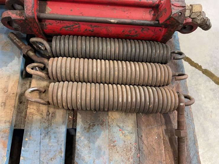 international-harvester-hydraulic-cylinders-and-parts-image-16