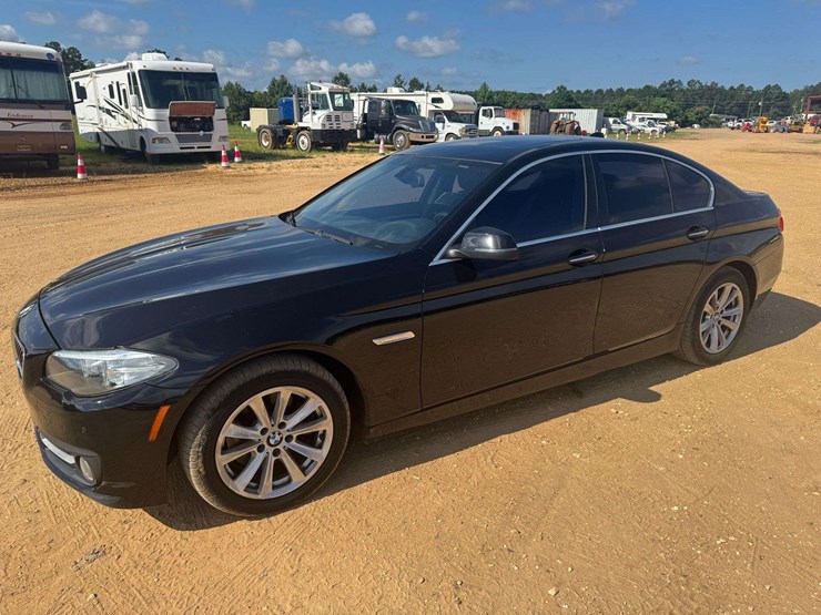 2015-bmw-528i-4dr-sedan---142,305-miles-image-1