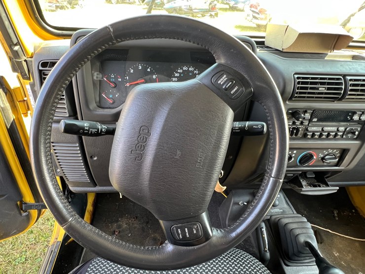 2001-jeep-wrangler-image-18