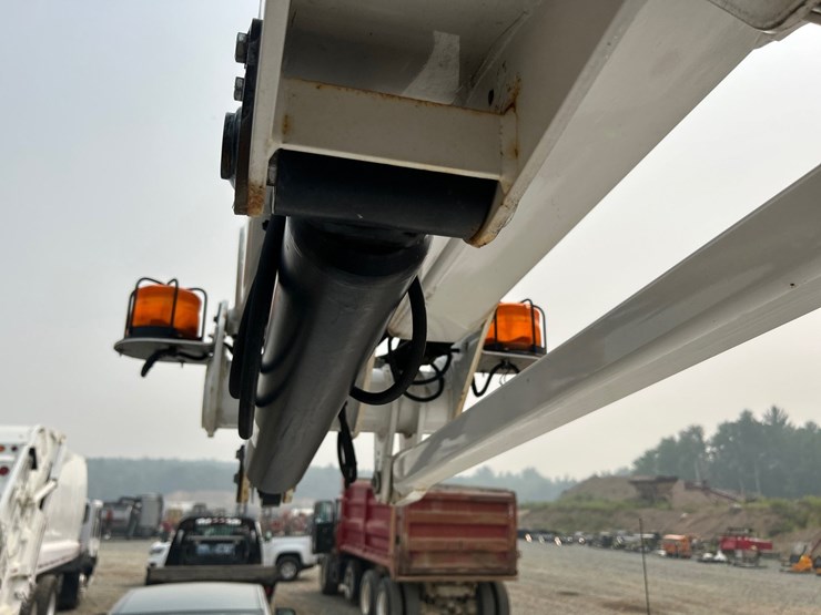 2019-ford-f550-image-35