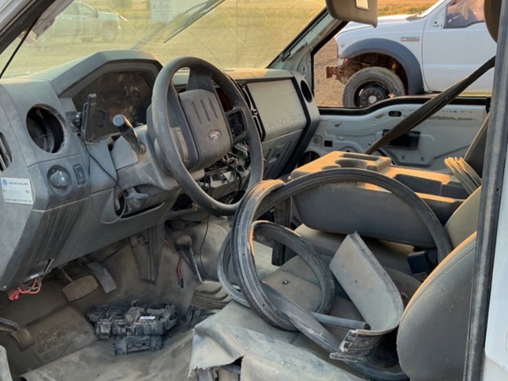 2012-ford-f250-image-13