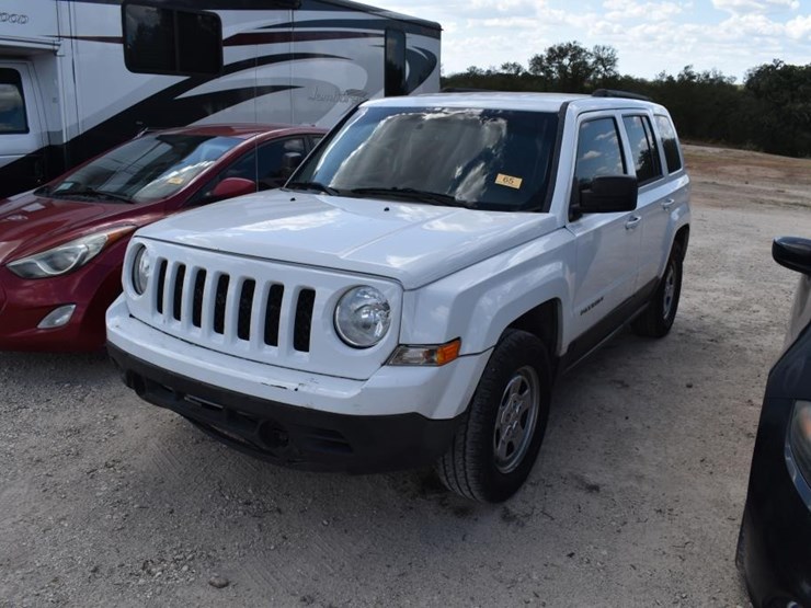 2015-jeep-patriot-image-1