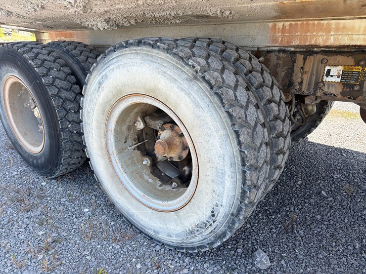 1999-mack-dm690sx-image-26