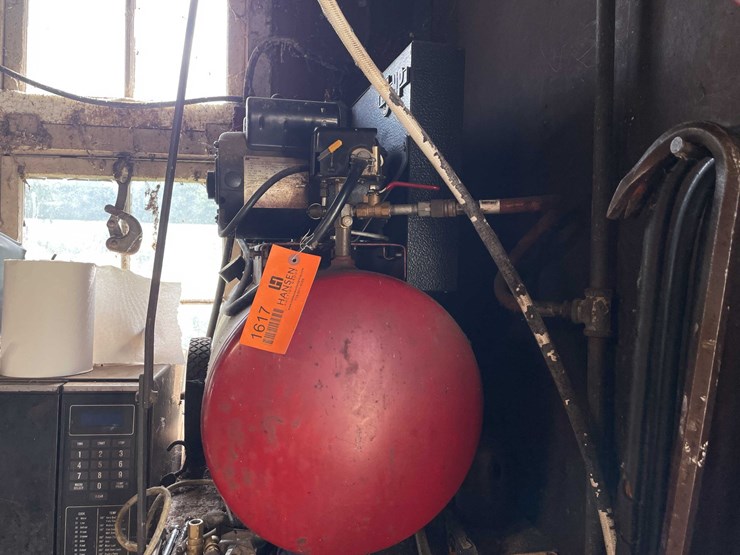 #1617-•-sandborn-air-compressor-image-8