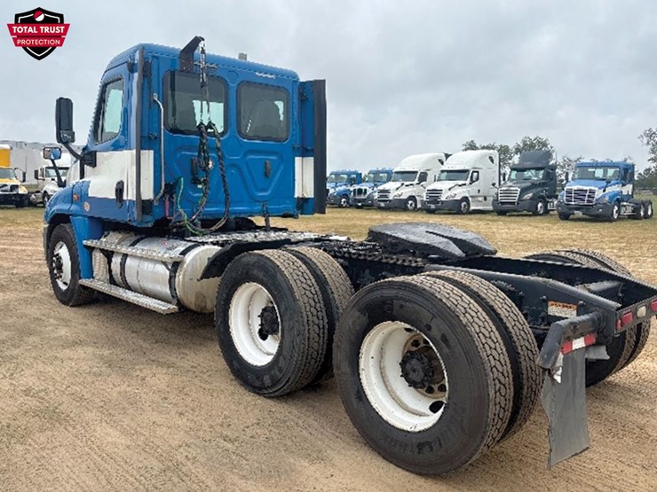 2019-freightliner-cascadia-125-image-2