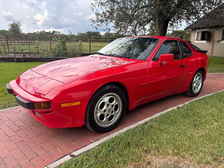 #152-•-offered-at-no-reserve-|-1987-porsche-944-image-13