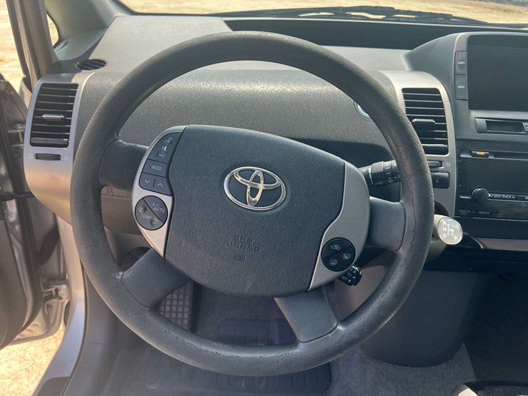 2009-toyota-prius-4-door-hybrid-sedan-(231,099-miles)-image-12