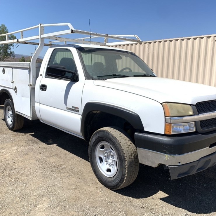 2004 CHEVROLET SILVERADO 2500