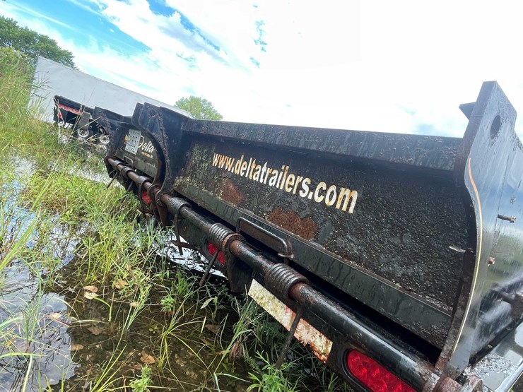 #10501-•-2016-delta-gooseneck-flatbed-(has-wi-title)-image-44