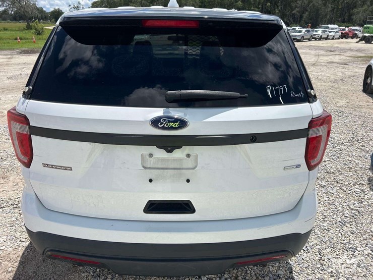 2017-ford-explorer-image-20