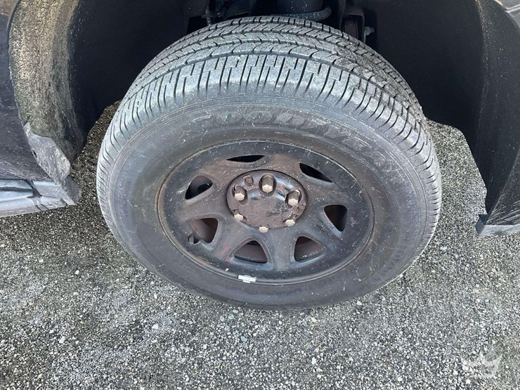 2019-chevrolet-tahoe-image-26