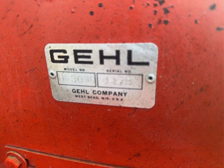 gehl-l3030-skid-steer-image-40