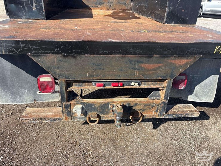 2019-utility-flatbed-image-11