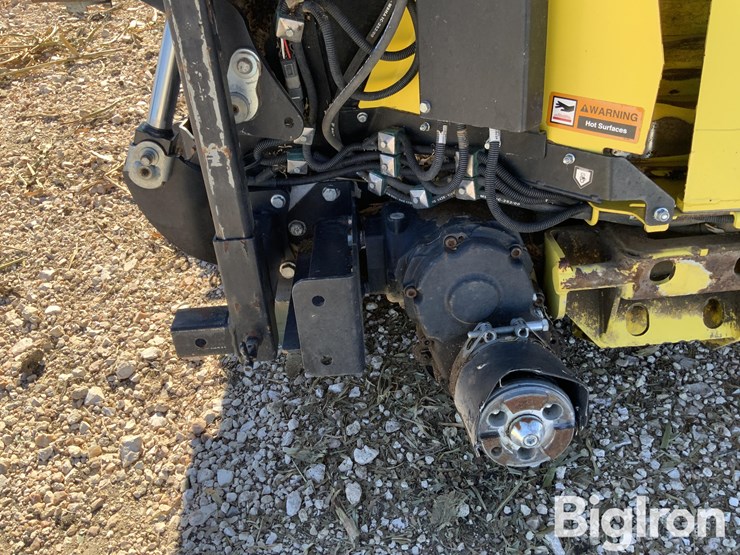 2022-john-deere-772-image-16