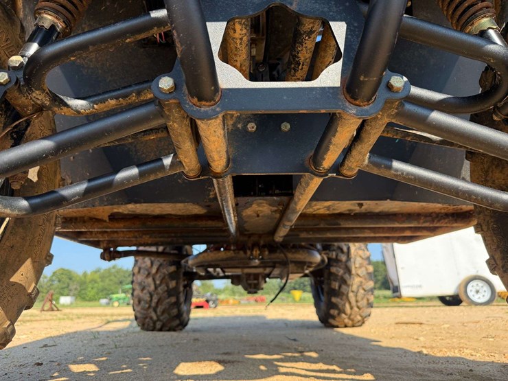 2016-american-landmaster-2wd-400-utv-image-10