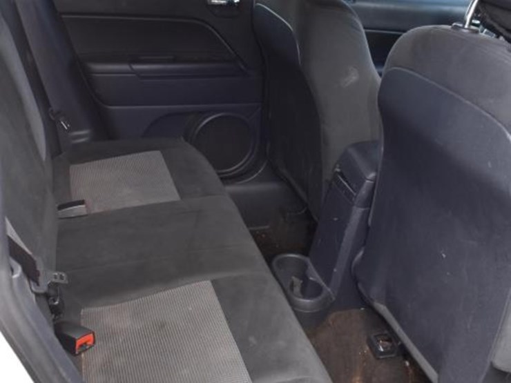 2015-jeep-patriot-image-15