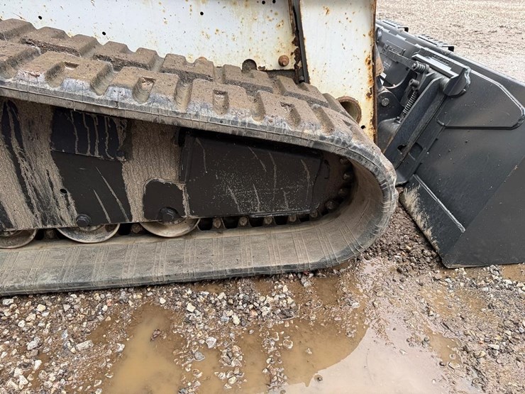 2012-bobcat-t750-image-13