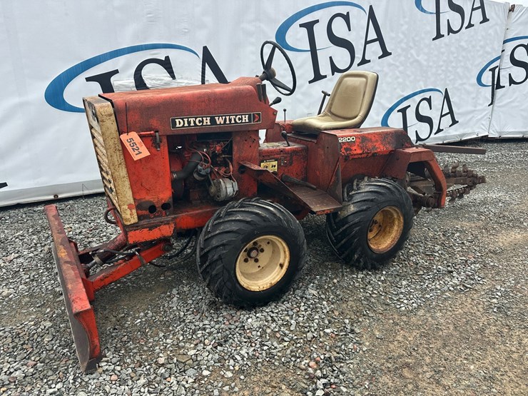 ditch-witch-2200-image-1