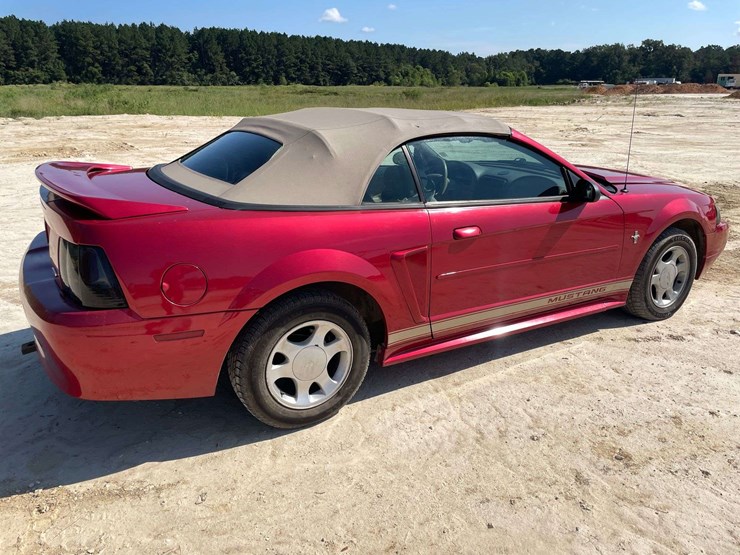 2000-ford-2000-image-3