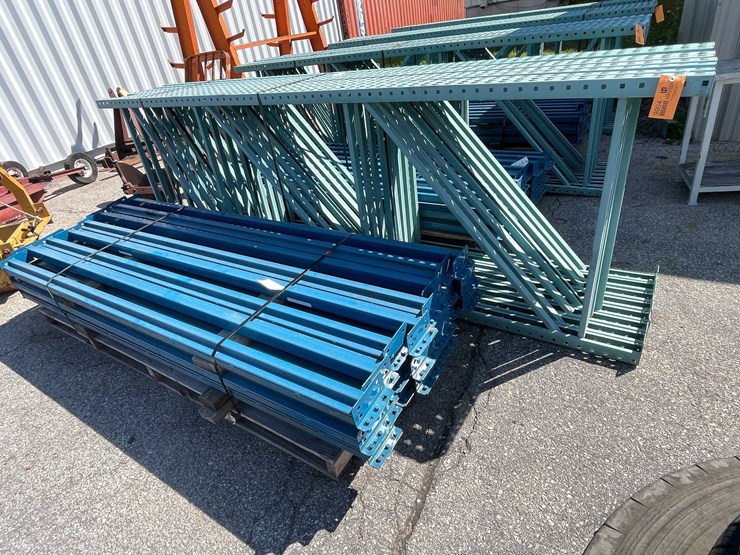 #9004-•-tear-drop-pallet-racking-(shed)-image-1