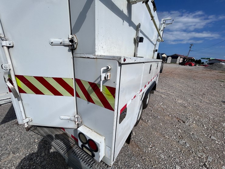 #212-•-2014-saub-pull-behind-service-trailer-image-23