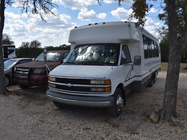 1999-chevrolet-3500-image-1