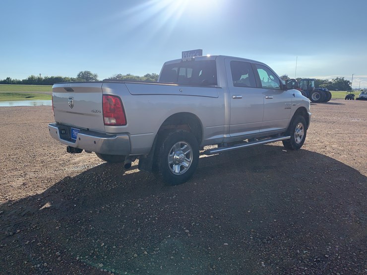 2014-dodge-2500-image-5