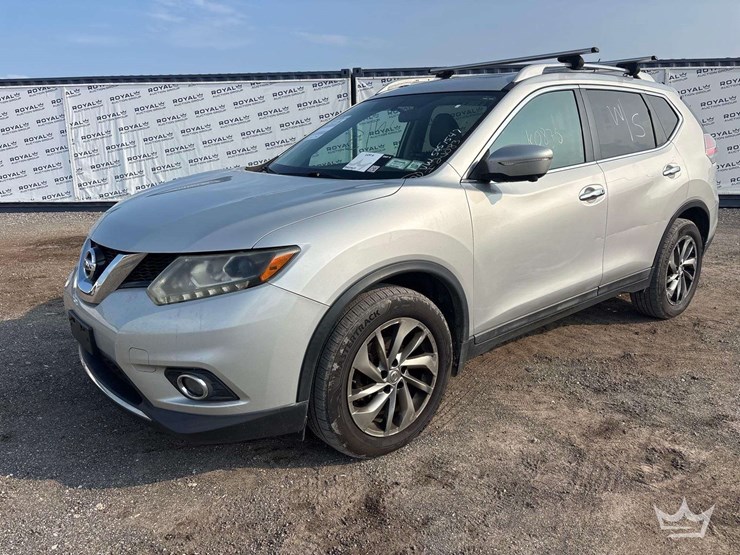 2015-nissan-rogue-image-1