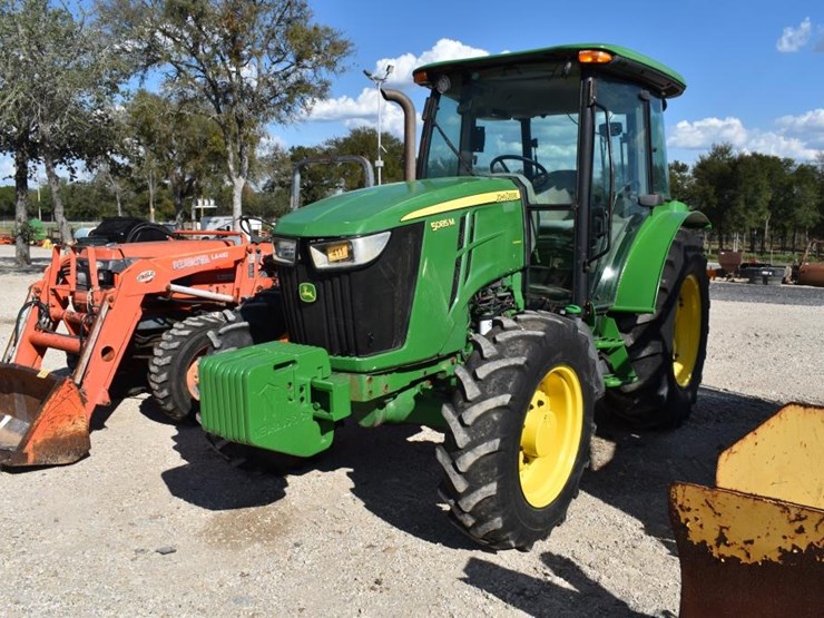 john-deere-5085m-image-1