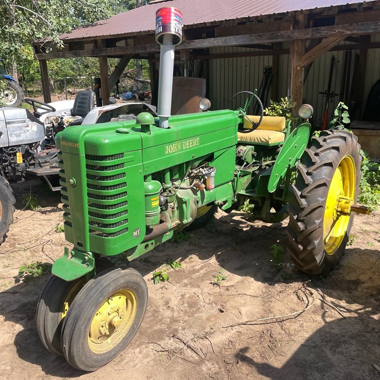 JOHN DEERE MT