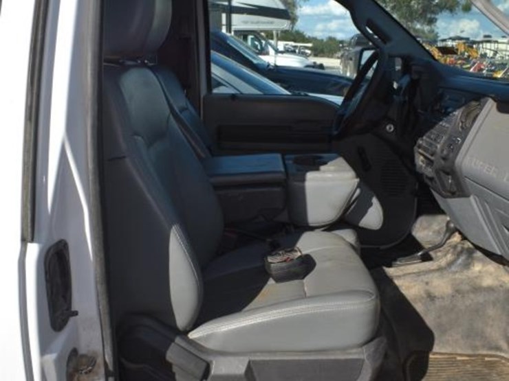 2012-ford-f550-image-10