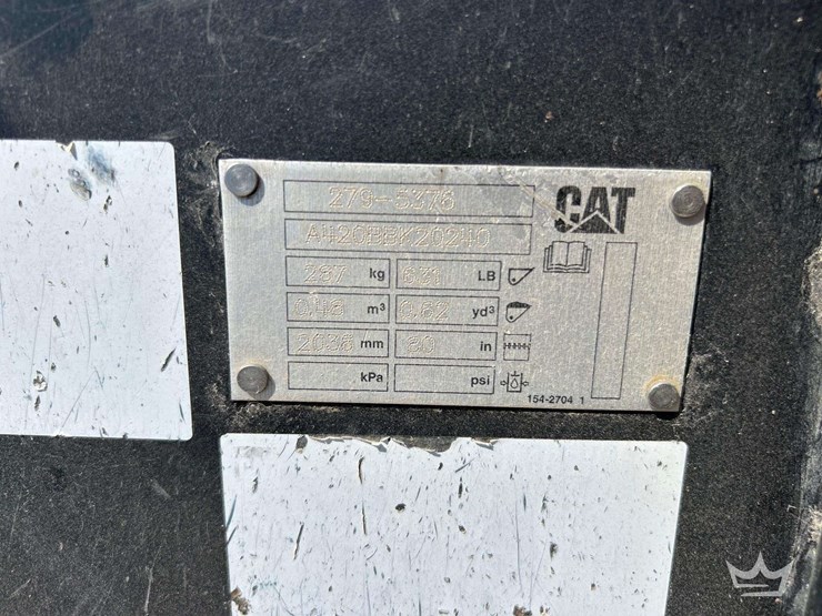 2020-caterpillar-80in.-bucket-skid-steer-attachment-image-6