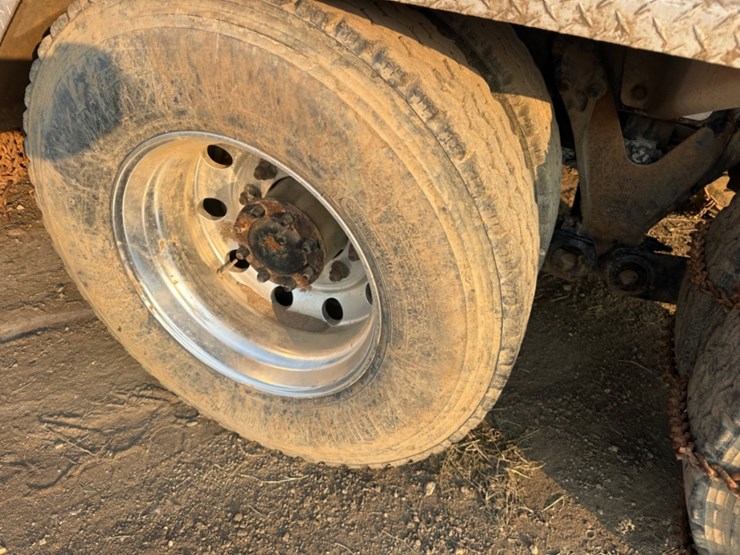 2015-kenworth-t800-image-14