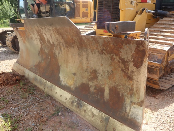 2014-caterpillar-d6n-image-9