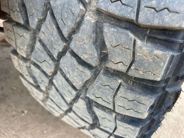 2019-ram-2500-tradesman-image-14