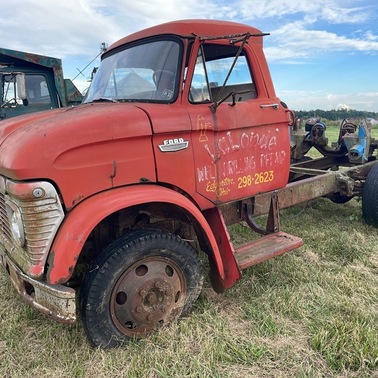 Ford N500 single axle truck