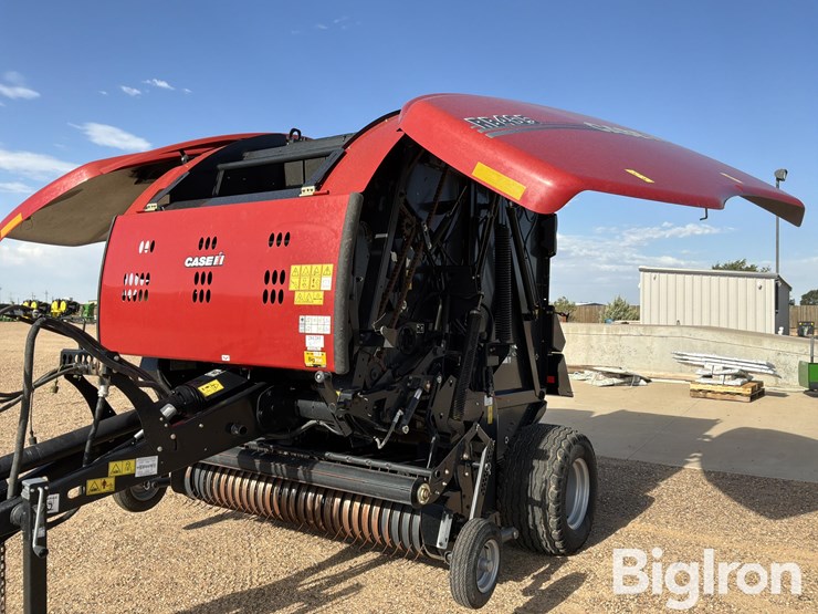 2022-case-ih-rb465-image-9