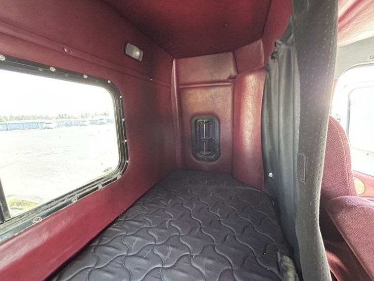 2012-western-star-4900-image-28