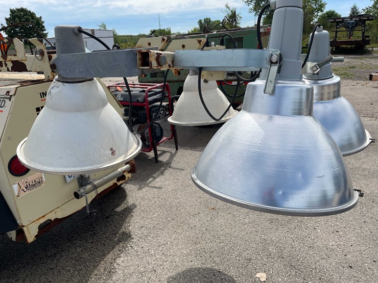 #10539-•-ingersoll-rand-portable-light-trailer-image-17