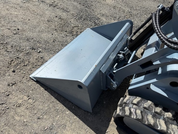 2026-sdlanch-ssl1200-mini-compact-track-loader-image-10