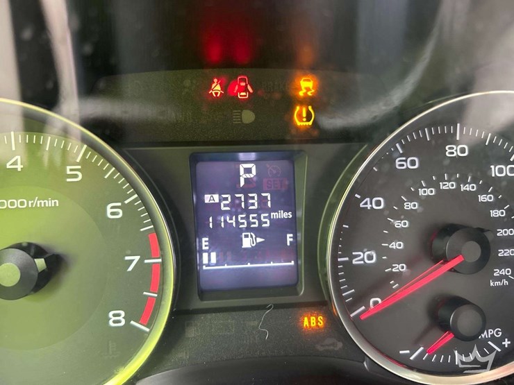 2013-subaru-crosstrek-image-8