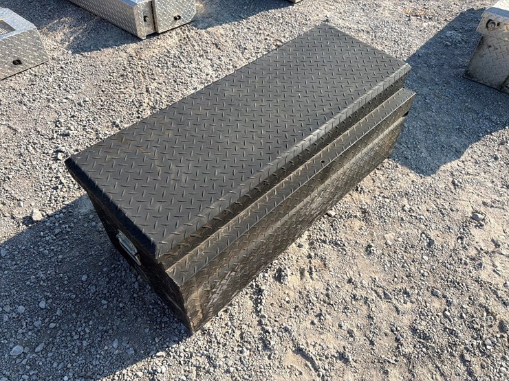 #579-•-truck-tool-box-image-3
