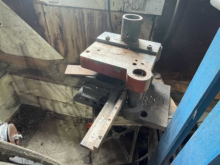 #1681-•-punch-press-die-shoe-image-1