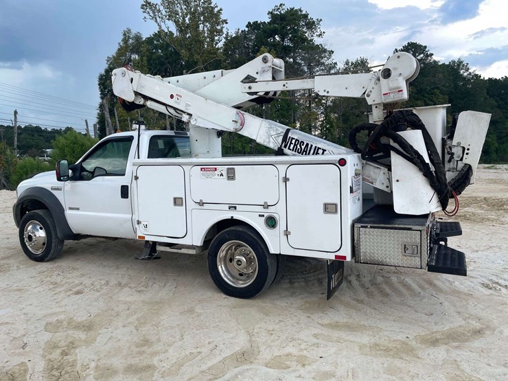 2005-ford-f550-image-2