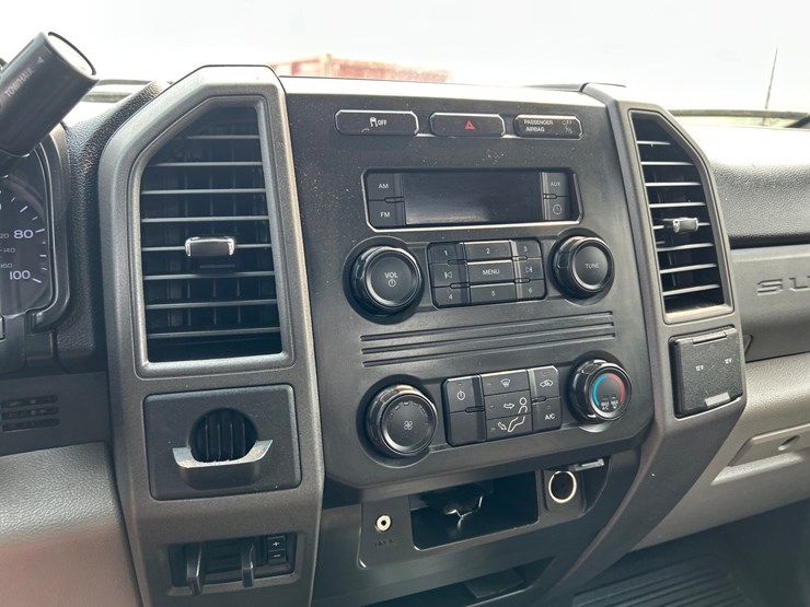 2019-ford-f550-image-66