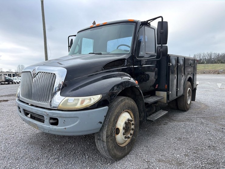 2005-international-durastar-4200-image-1