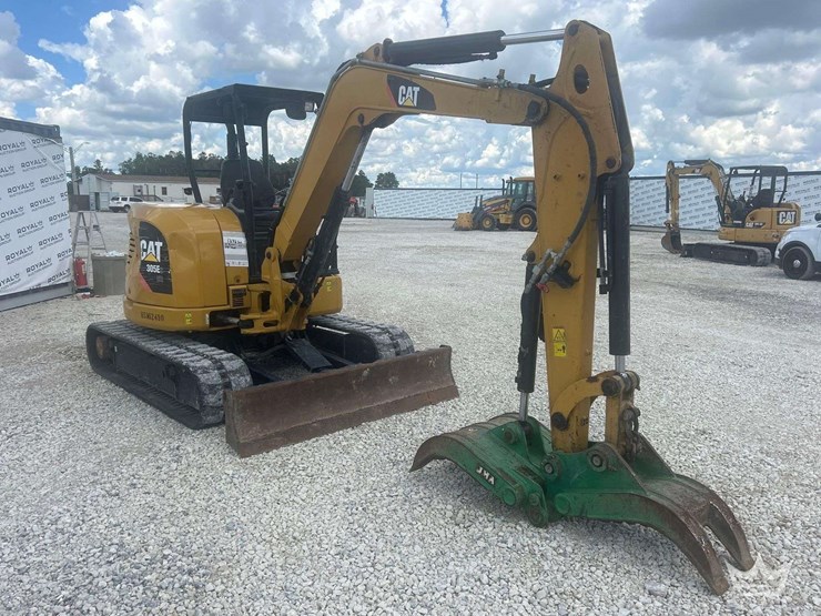 caterpillar-305e2-image-2