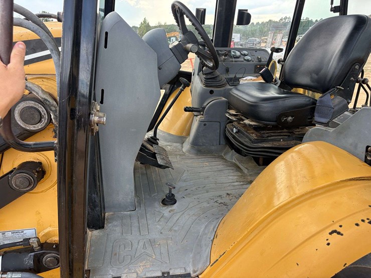 2000-caterpillar-426c-it-image-15